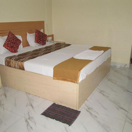 Oyo 13494 Hotel Nakshatra Inn 하이데라바드 외부 사진