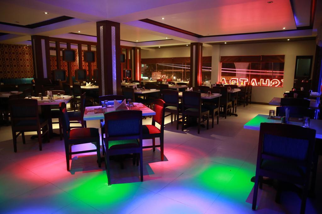Oyo 13494 Hotel Nakshatra Inn 하이데라바드 외부 사진
