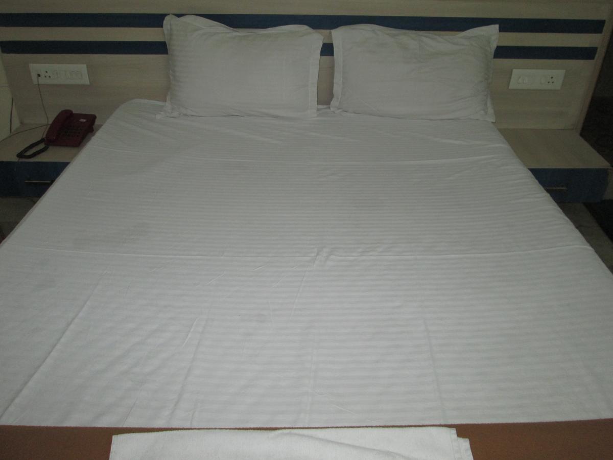 Oyo 13494 Hotel Nakshatra Inn 하이데라바드 외부 사진